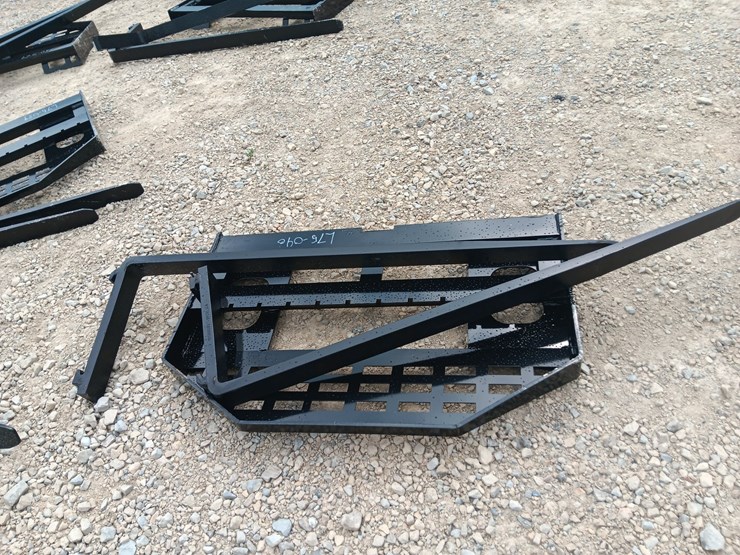 #l75-040-•-future-pallet-fork-skid-steer-attachment-image-3