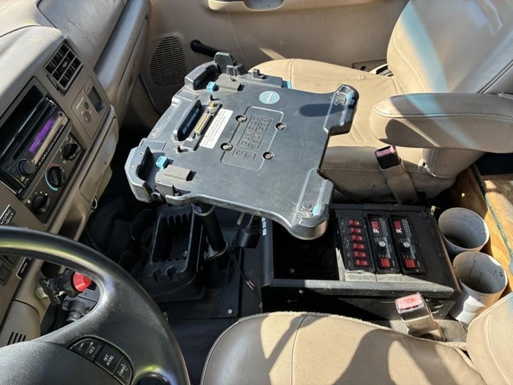 2004-ford-f450-image-31