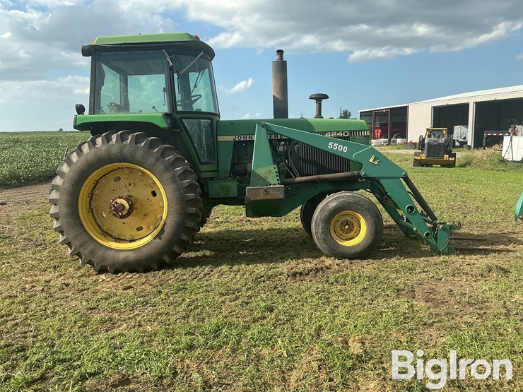 1982-john-deere-4240-image-4