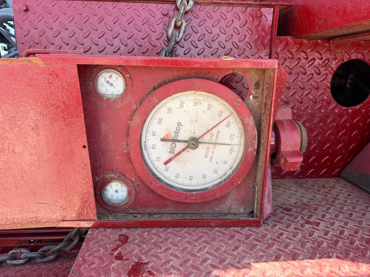 1980-taylor-4-axle-well-service-rig-image-12