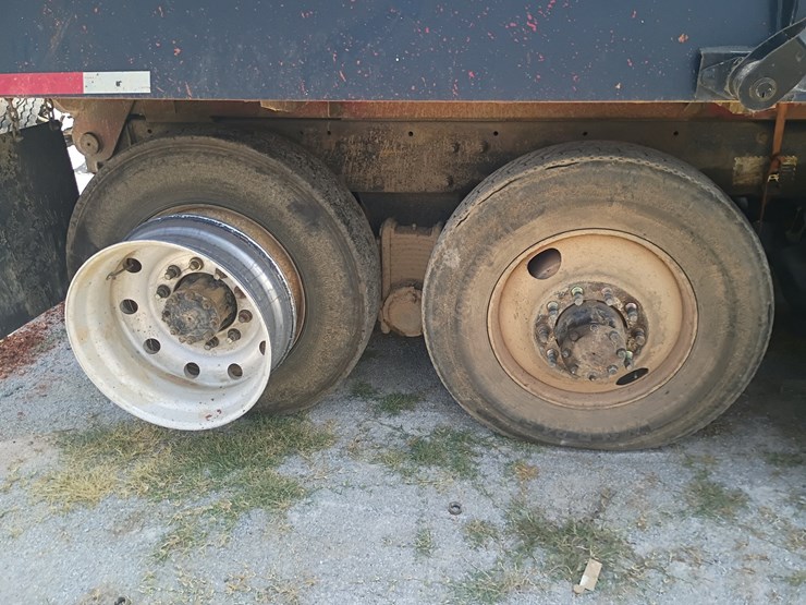 1997-mack-rd688s-image-88