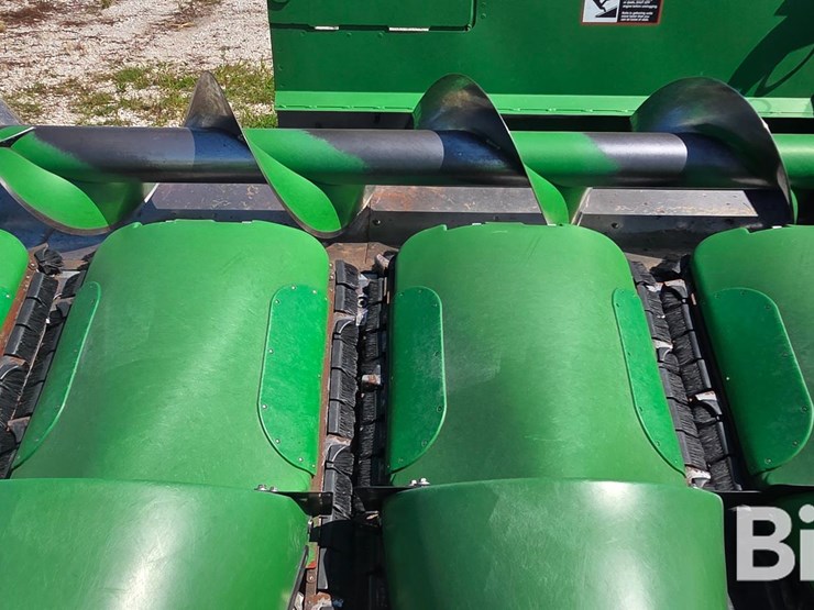 2010-john-deere-608c-image-18