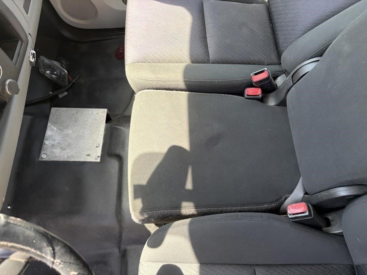 2012-gmc-sierra-2500-image-18
