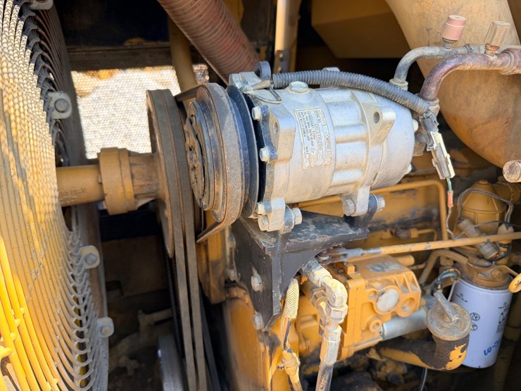 1994-caterpillar-953b-image-15
