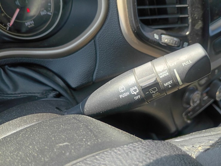 2014-jeep-cherokee-image-50
