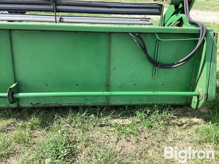 john-deere-230-image-19