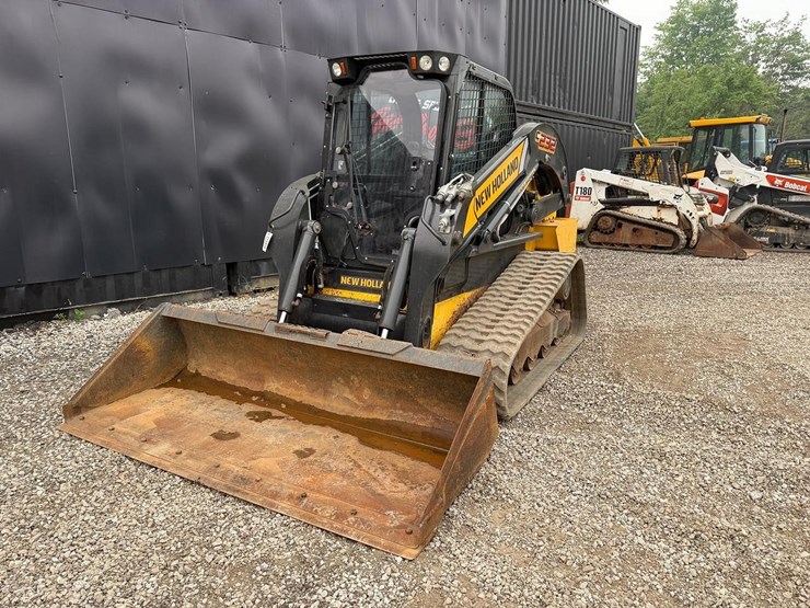 2019-new-holland-c232-image-8