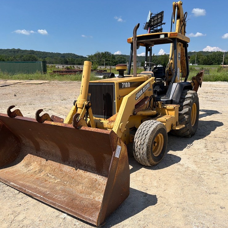 2000 DEERE 710D