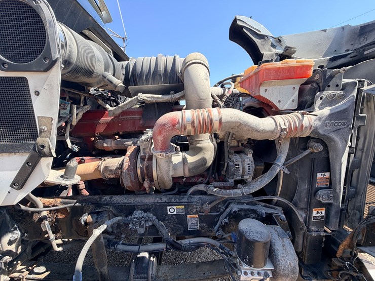 2010-kenworth-t800-image-37