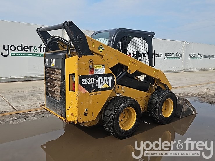 2016-caterpillar-262d-image-5