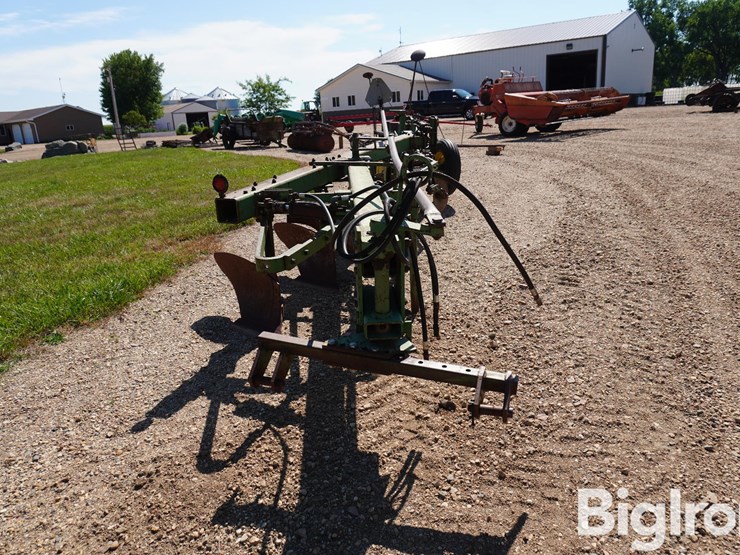 john-deere-f1350-image-2