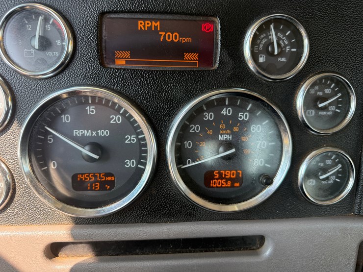 2012-peterbilt-367-image-20