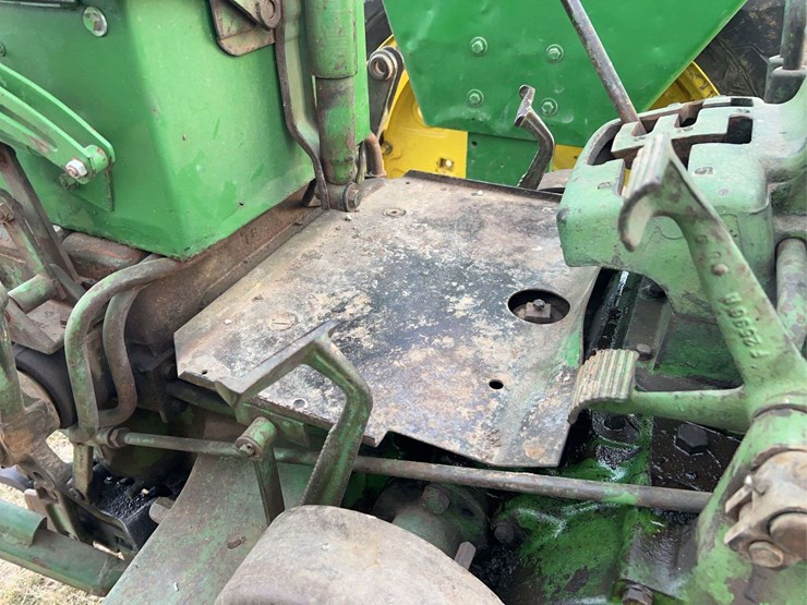 john-deere-720-image-33