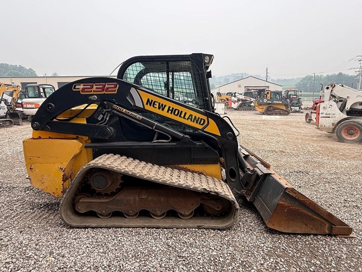 2019-new-holland-c232-image-5
