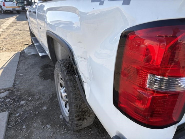 2015-gmc-sierra-3500hd-image-5