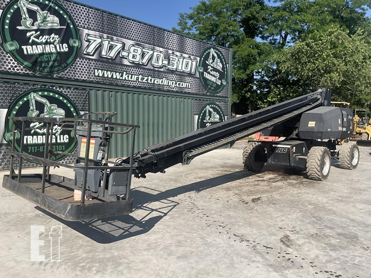 2013-jlg-800s-image-8