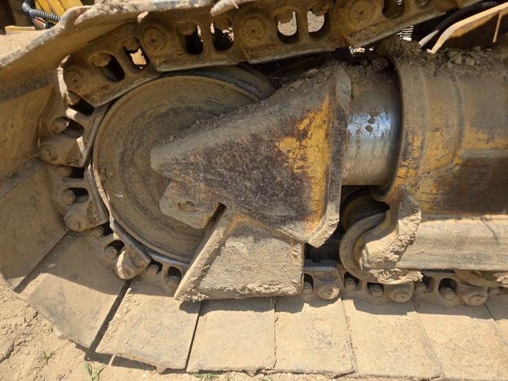 caterpillar-d6m-image-60