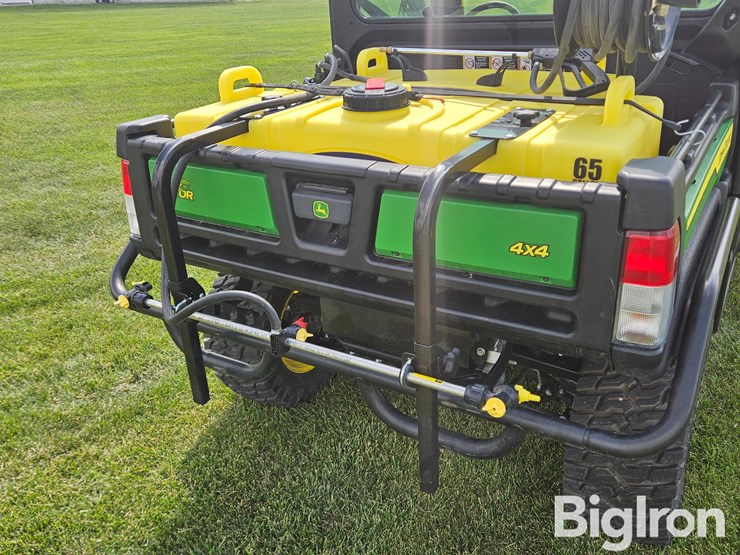 2023-john-deere-xuv-835m-gator-4x4-utv-w/65-gal-sprayer-image-16