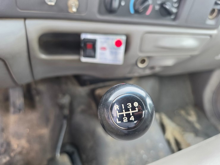 2000-ford-f550-image-61