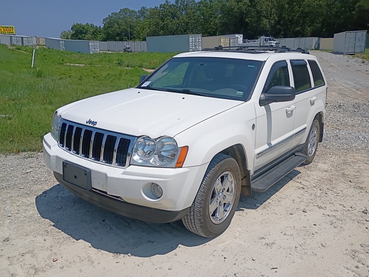 2007-jeep-grand-cherokee-image-1