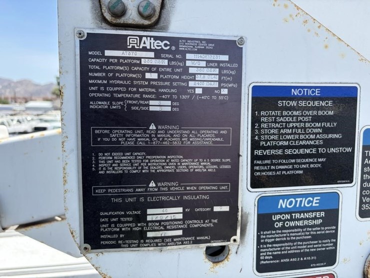 2015-ford-f550-xlt-image-14