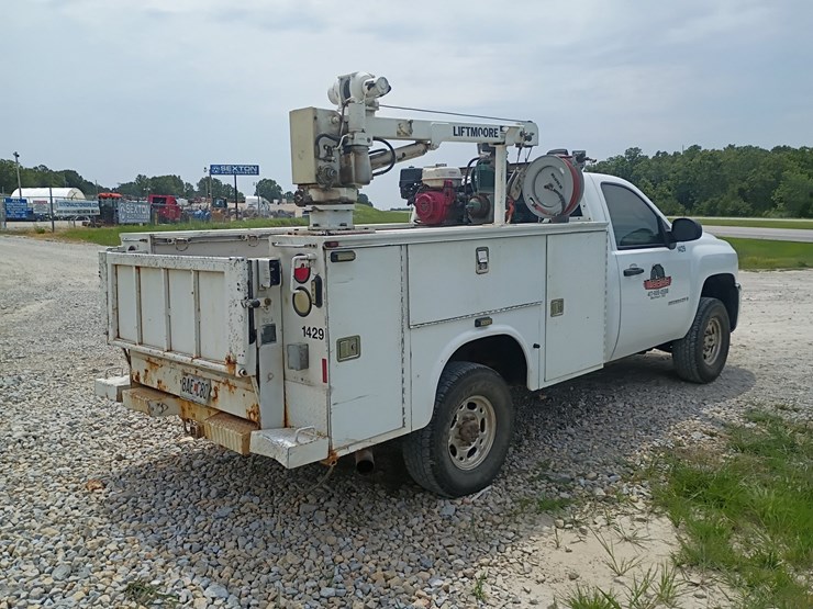 2008-chevrolet-silverado-3500-image-9