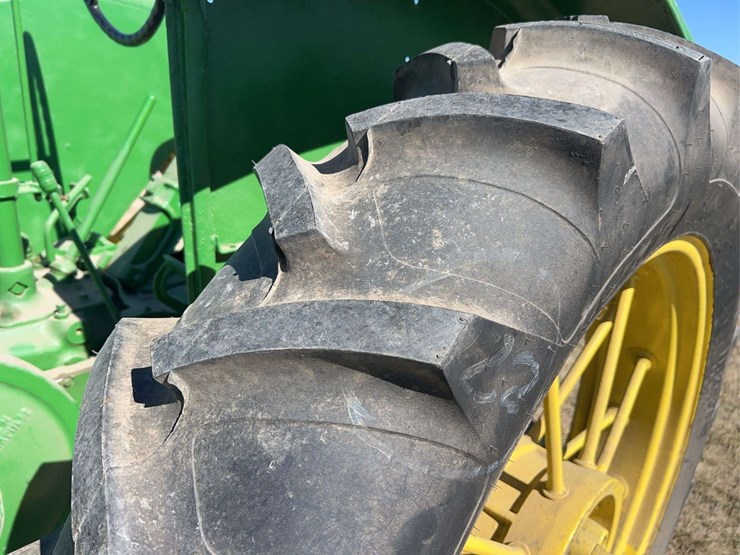 john-deere-model-b-image-49