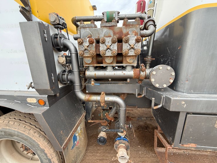2014-western-star-4900-image-23