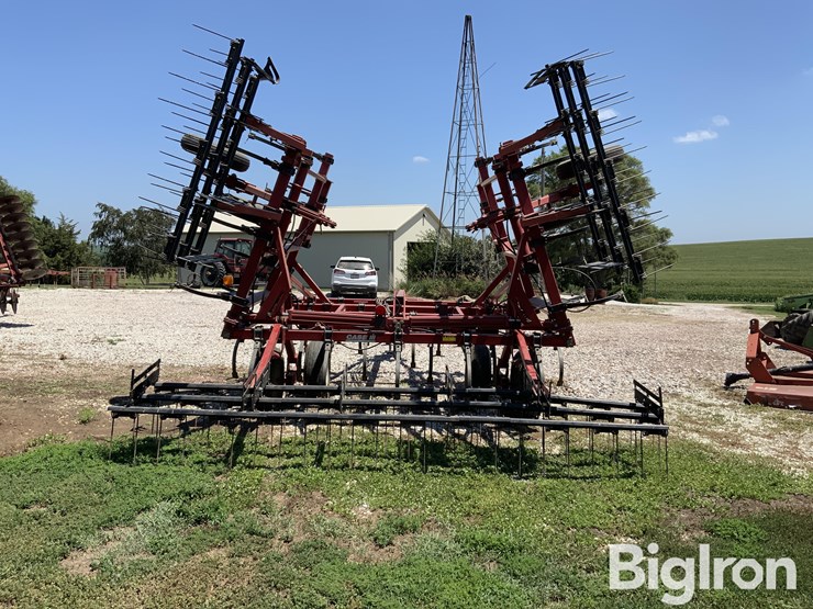 case-ih-4300-image-6