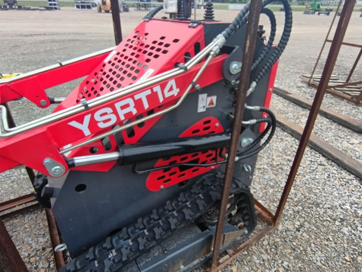 #24709-•-2025-agt-ysrt14-mini-skidsteer-image-9