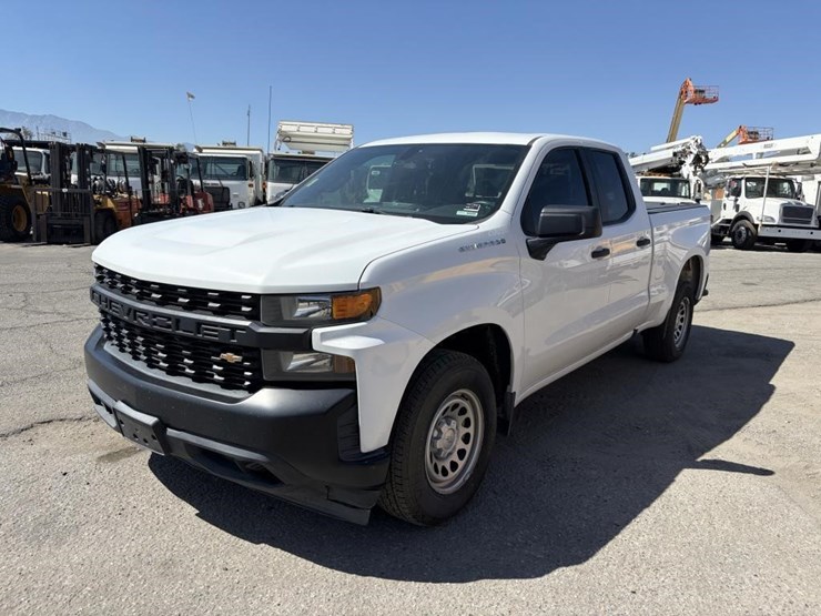 2020-chevrolet-silverado-1500-image-1