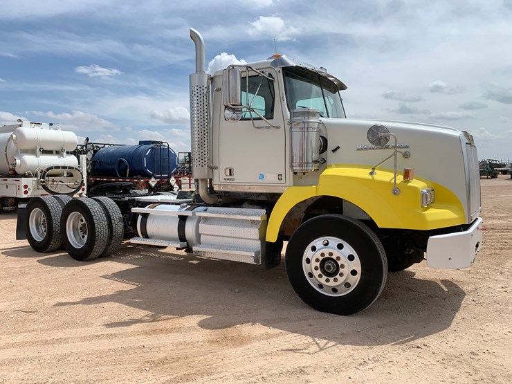 2019-western-star-4900-image-6