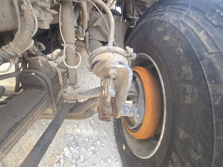 2011-kenworth-t700-image-45