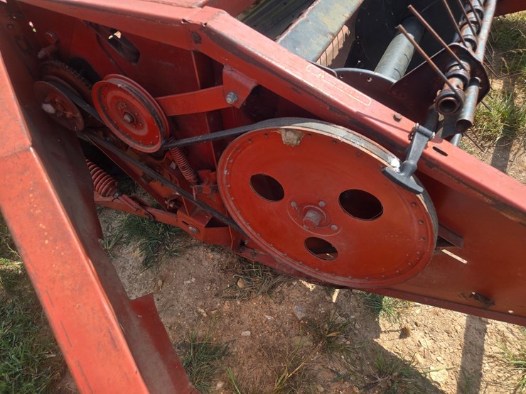 hesston-1110-image-25
