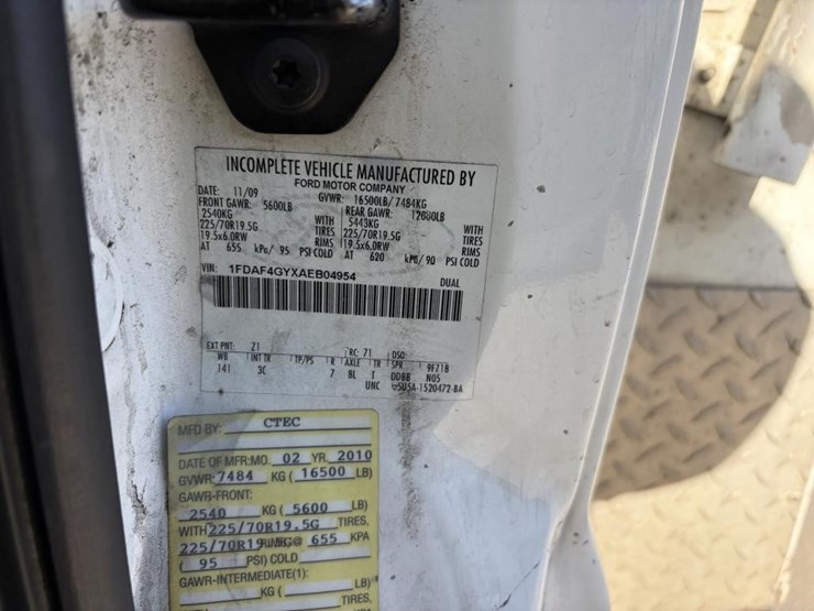 2010-ford-f450-image-21