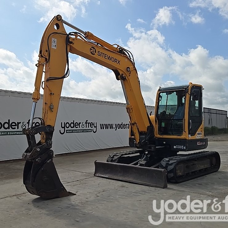 2015 Hyundai 80CR-9A