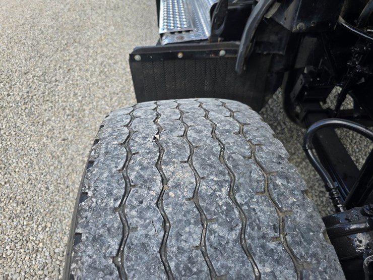 2015-kenworth-t800-image-43