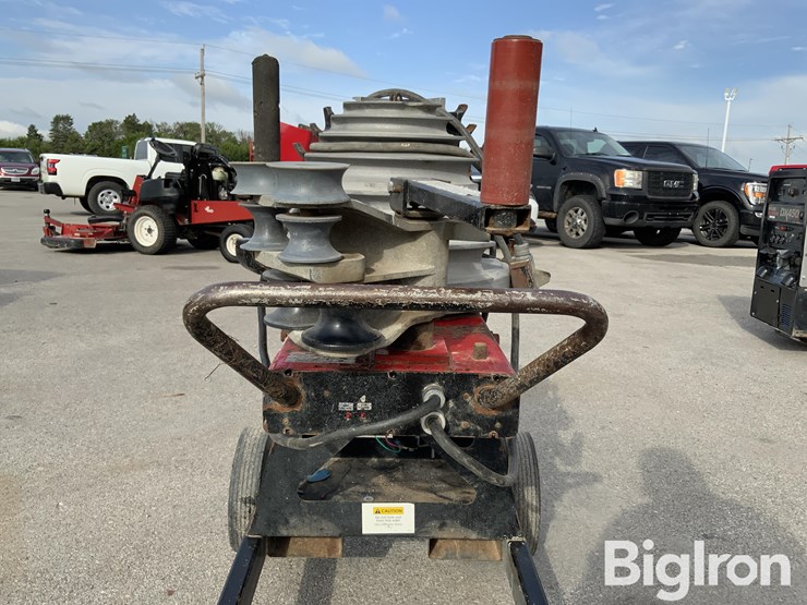 massey-ferguson-730-image-19