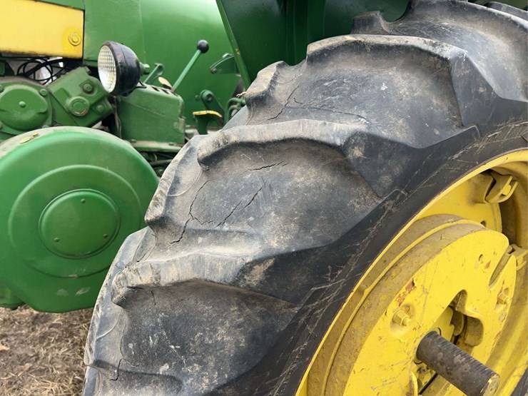 john-deere-530-image-49