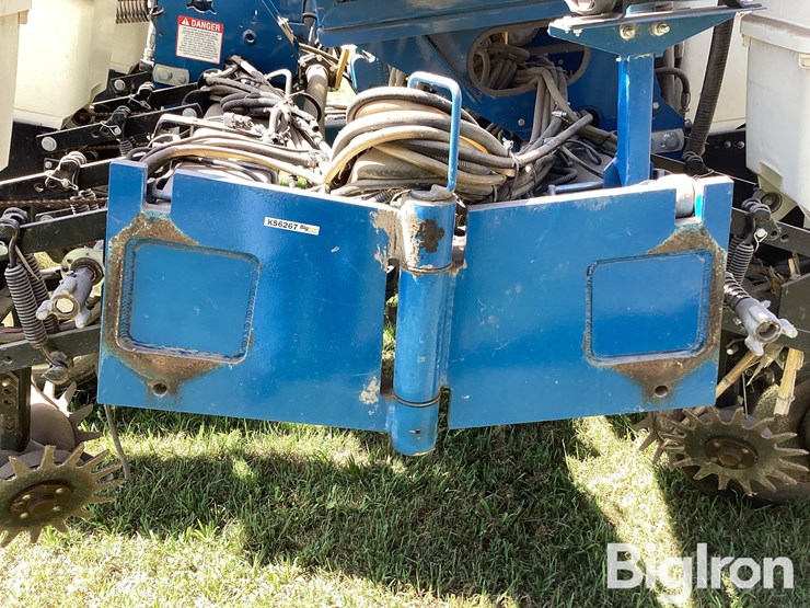 kinze-3200-image-11