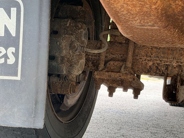 2010-ford-f550-image-98