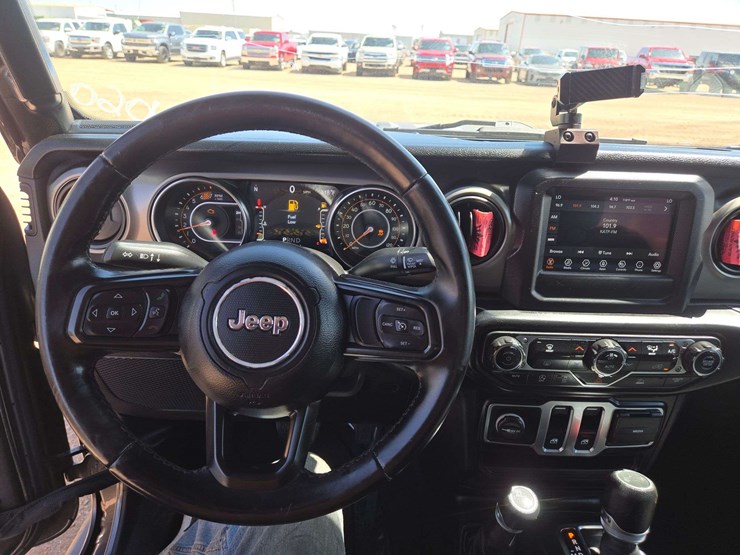2021-jeep-wrangler-sport-image-14