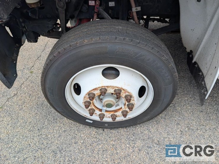 2012-freightliner-m2-stakebed-truck-image-8