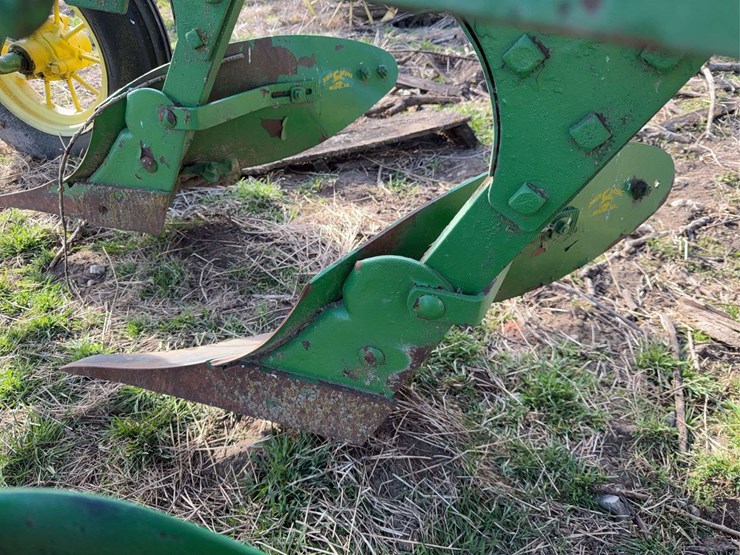 john-deere-no.-55-a-b-h-pull-type-three-bottom-plow-image-24
