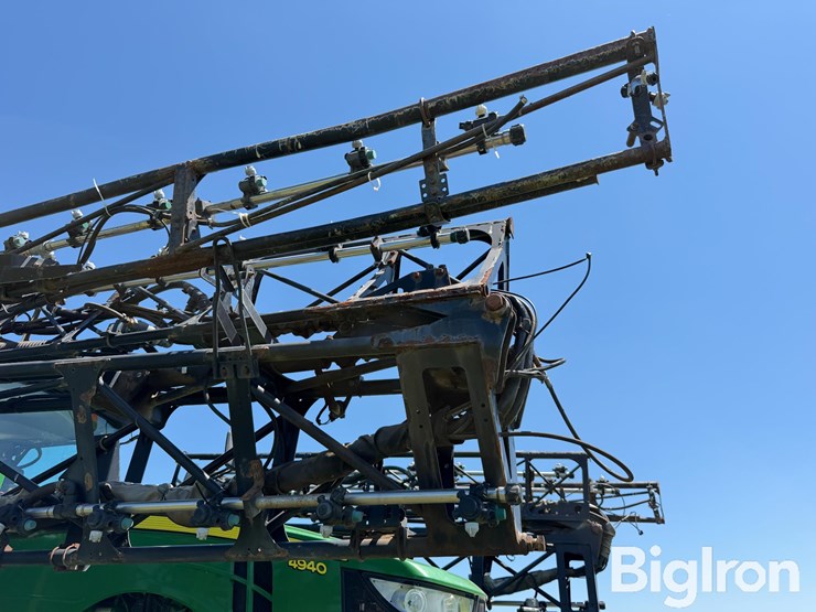 2014-john-deere-4940-image-16