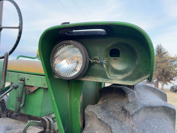 john-deere-720-image-54