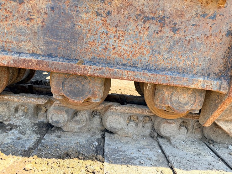 2010-caterpillar-328d-image-94