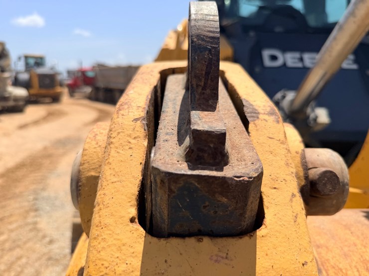 2017-deere-950k-image-140