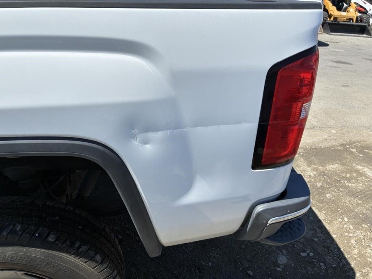 2015-gmc-2500hd-image-5