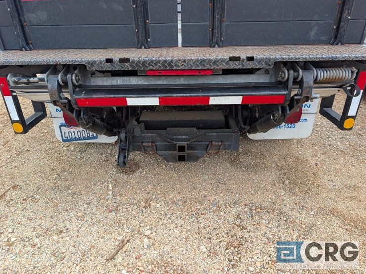 2018-freightliner-m2-stakebed-truck-image-37
